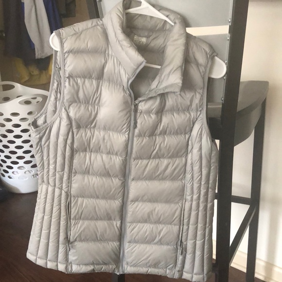 32 Degrees Jackets & Blazers - Grey Vest 32 Degrees Jackets & Blazers - Grey Vest